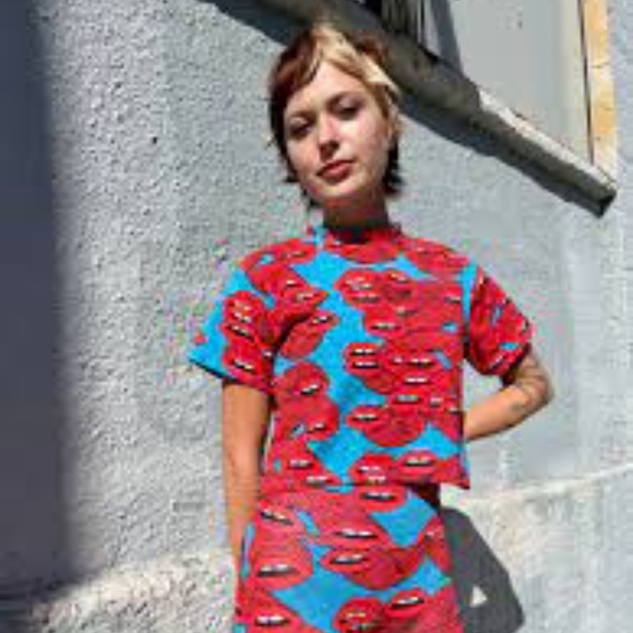 Nooworks Tops - NooWorks crop mouth 👄 top